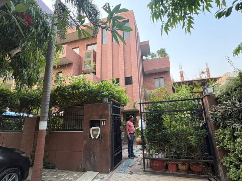 गुरुग्राम की लाइफस्टाइल मैनेजमेंट फर्म पिंच के ऑफिस के बाहर | फोटो: साक्षी मेहरा/दिप्रिंट