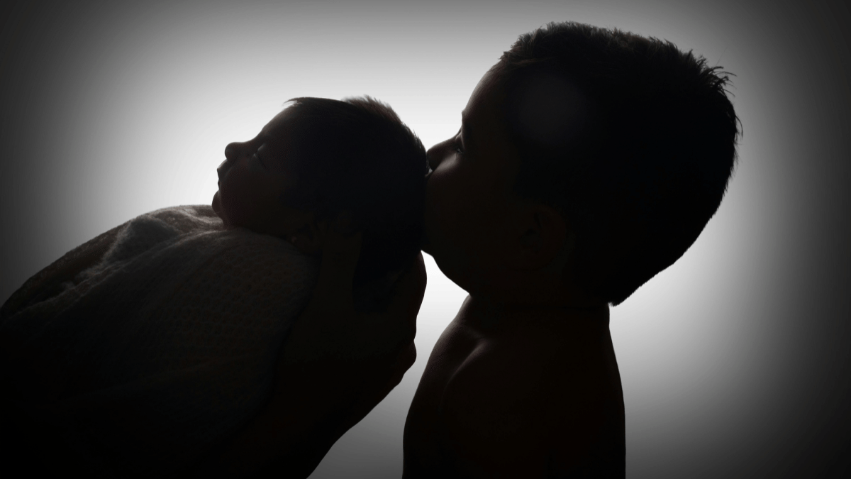 Why first-borns win the sibling intelligence debate—The ultimate bragging right