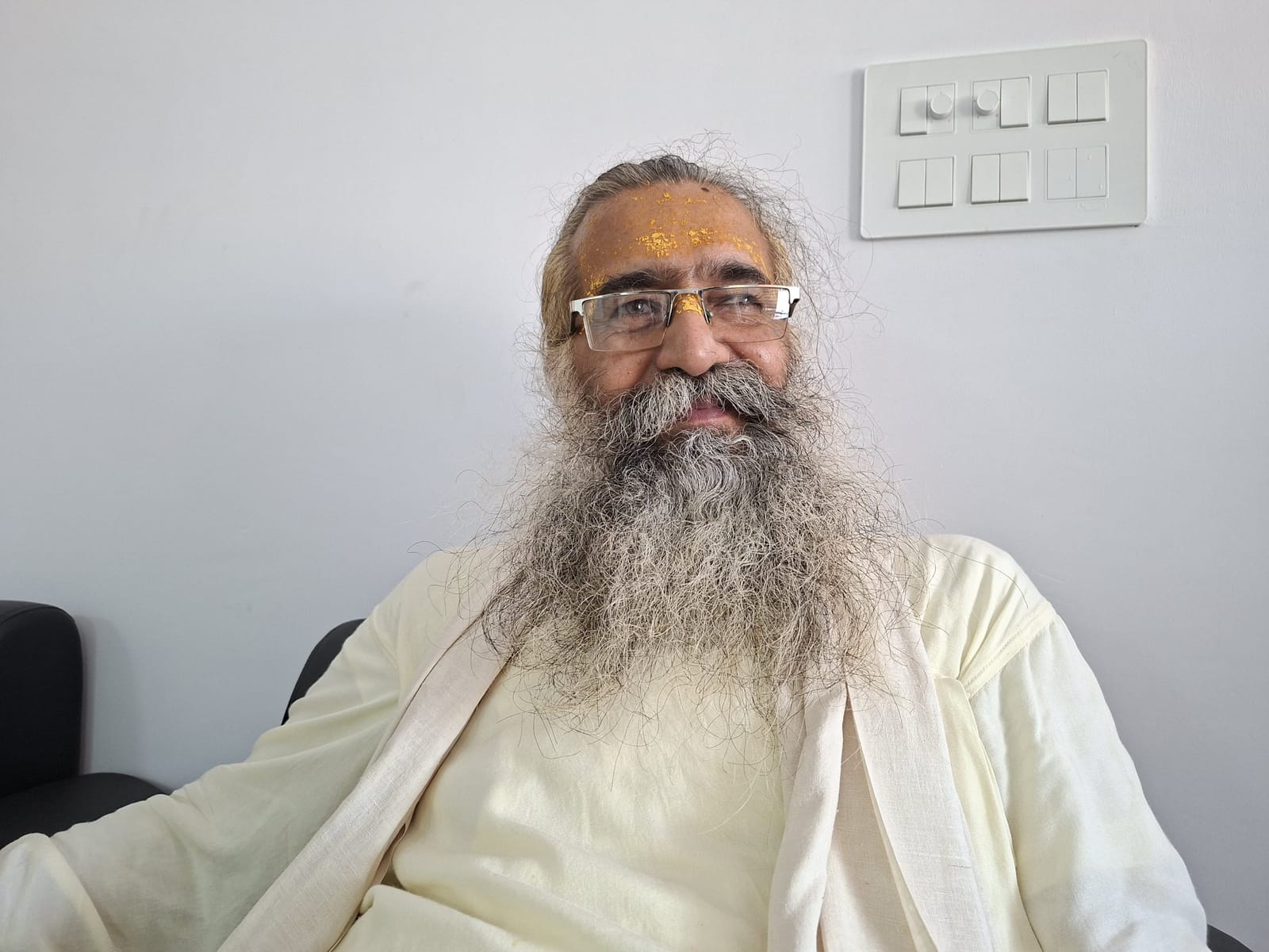 निर्मोही अखाड़ा के प्रमुख महंत दिनेंद्र दास | फोटो: प्रशांत श्रीवास्तव/दिप्रिंट