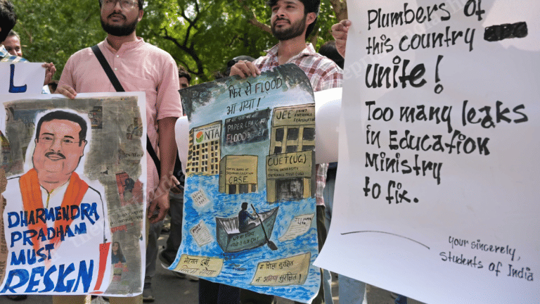Photos of the week: ‘Cockroach’ protest, Malviya Nagar fire & Garib Nagar demolition in Mumbai