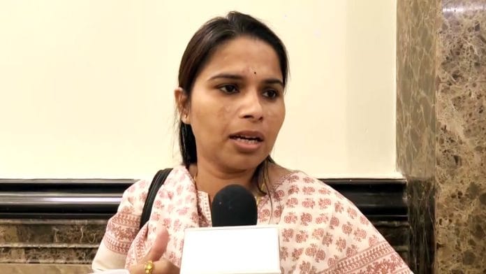 Lucknow, Aug 14 (ANI): Expelled Samajwadi Party MLA Pooja Pal speaks to the media, in Lucknow on Thursday. (ANI Video Grab)