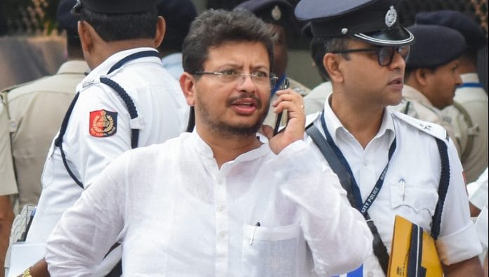 Kolkata, Jun 03 (ANI): Expelled TMC MLA Ritabrata Banerjee comes out after an administrative meeting with West Bengal Chief Minister Suvendu Adhikari (unseen) in the Chief Minister's office, in Kolkata on Wednesday. (ANI Photo)