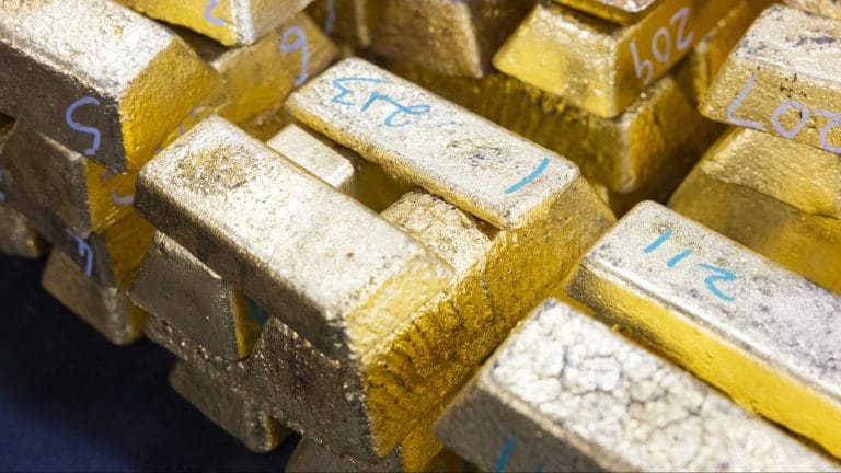 Gold slips toward $4,000 as US & Iran agree to halt attacks, resume Doha talks
