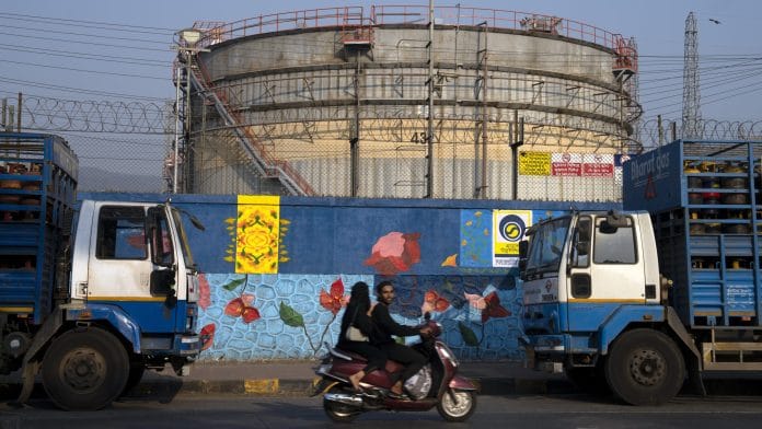 Oil storage in India, Photographer Abeer Khan | Bloomberg