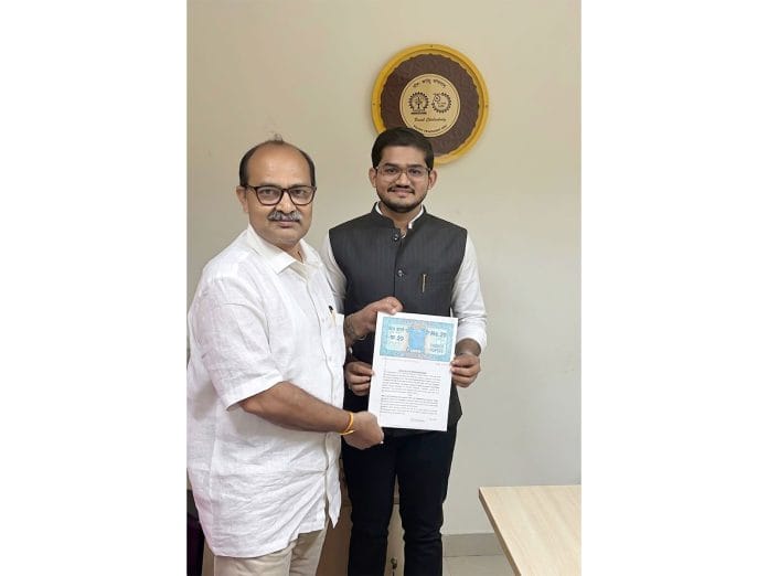 Fulfilling PM Modi's Dream of Atmanirbhar Bharat: India's AI Writing Startup Kreativespace Incubated at IIT Kharagpur