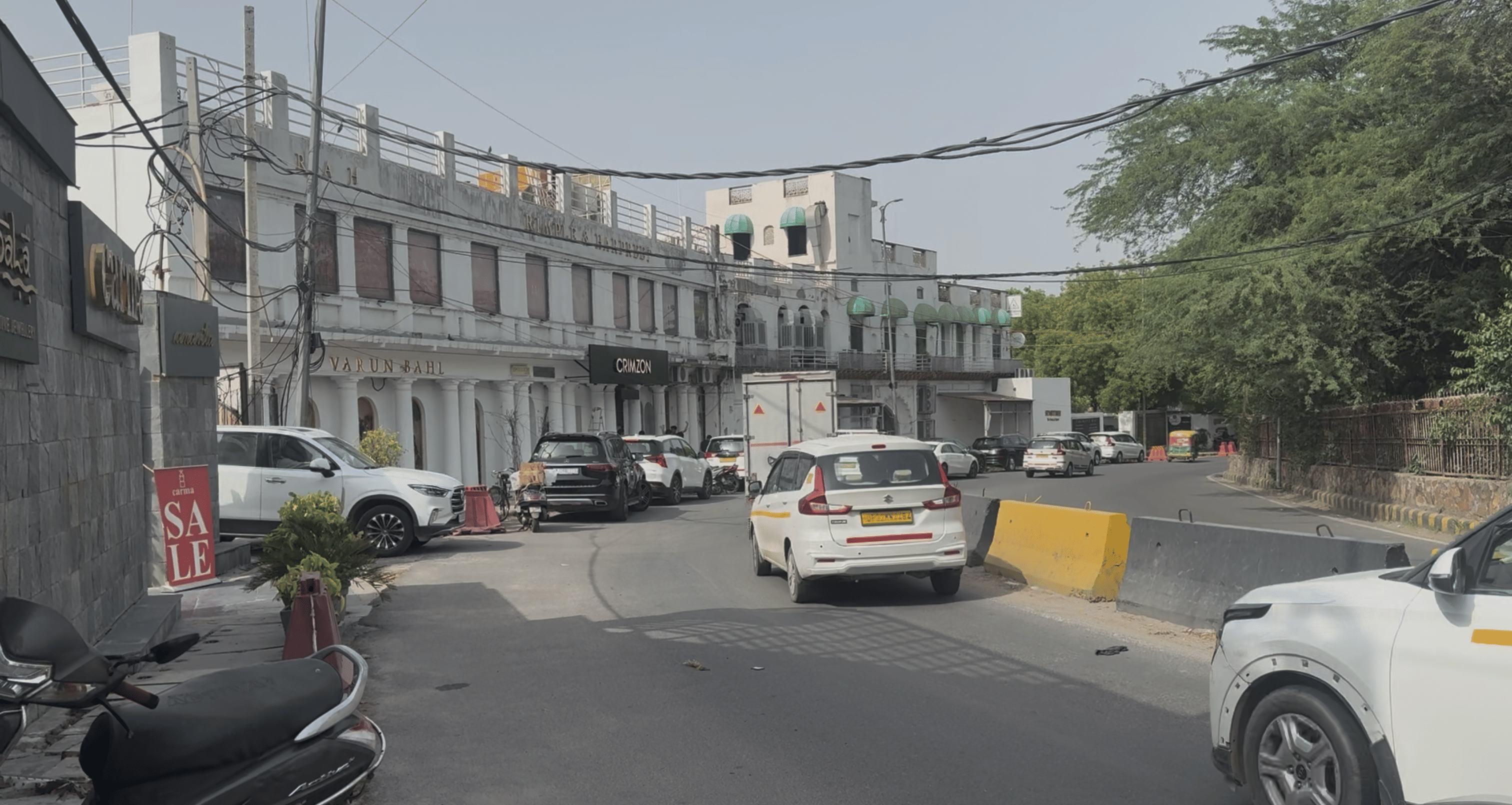 Old buildings filled with modern brands | Photo: Tarini Unnikrishnan, ThePrint