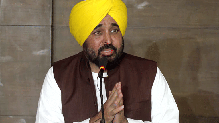 Mask or masquerade: Oppn wants forensic test of CM Mann’s latest ‘proof’ against sacrilege charge
