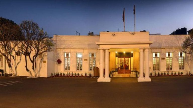 600 Delhi Gymkhana Club workers aren’t elites. Their jobs depend on fighting the stereotype