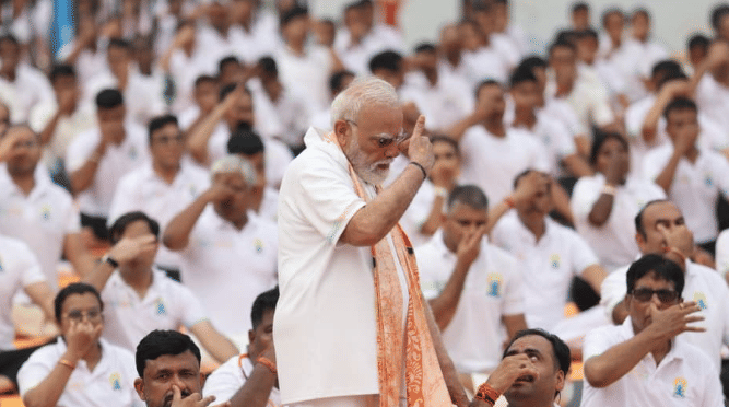 Modi at 12th International Yoga Day event, Kolkata | X