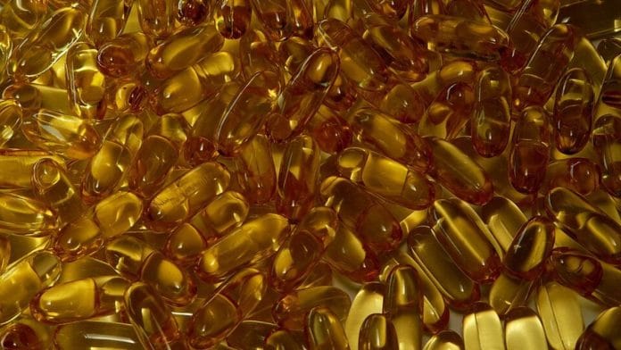 A pile of gelatin capsules containing fish oil high in omega-3 | Wikimedia Commons