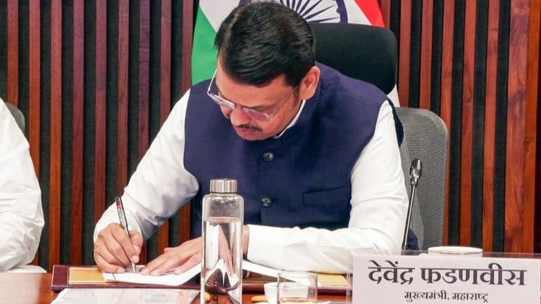 Fadnavis floors the pedal, wants network of new roads and tunnels in Pune ready by 2028