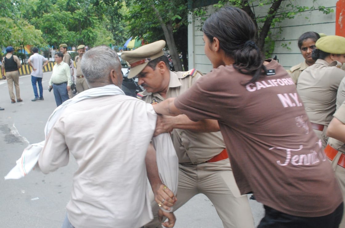 Social media users have called the police action uniform-enabled goondagiri | By special arrangement