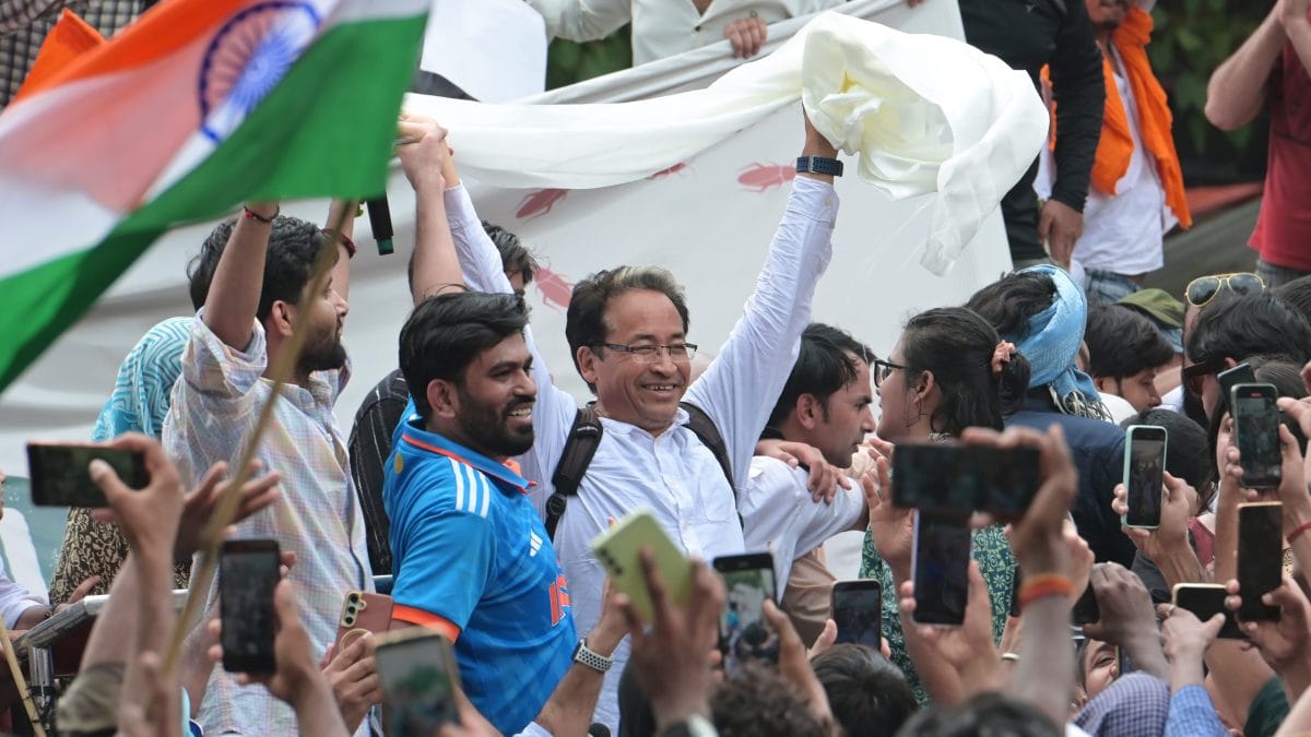 The first day on June 6 of the protest led by activist Sonam Wangchuk and CJP founder Abhijeet Dipke at Jantar Mantar | Photo: Suraj Singh Bisht | ThePrint