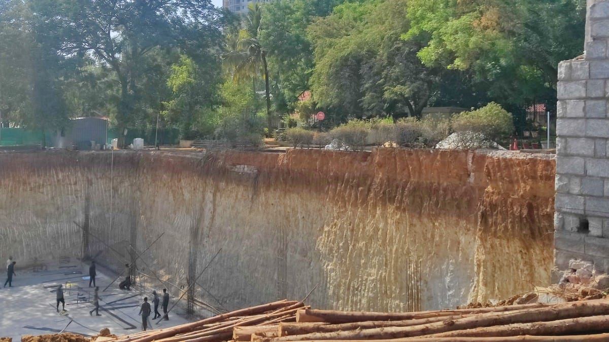 Foundation for high-rise being laid on patch of Satyam Enclave overlooking NH-44 | Amrtansh Arora/ThePrint