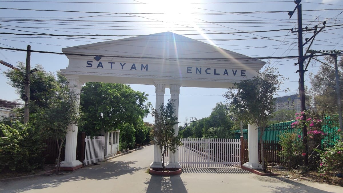 Arched gateway to Satyam Enclave in Kompally, the gated township Raju named after his crown jewel | Amrtansh Arora/ThePrint