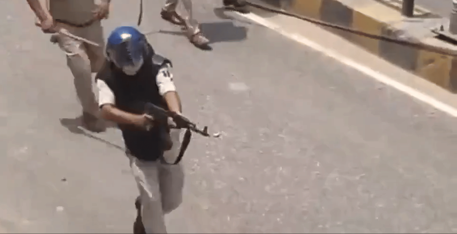 A Bihar police reportedly used firearms against protesting students.| Screengrab X/ @ambedkariteIND