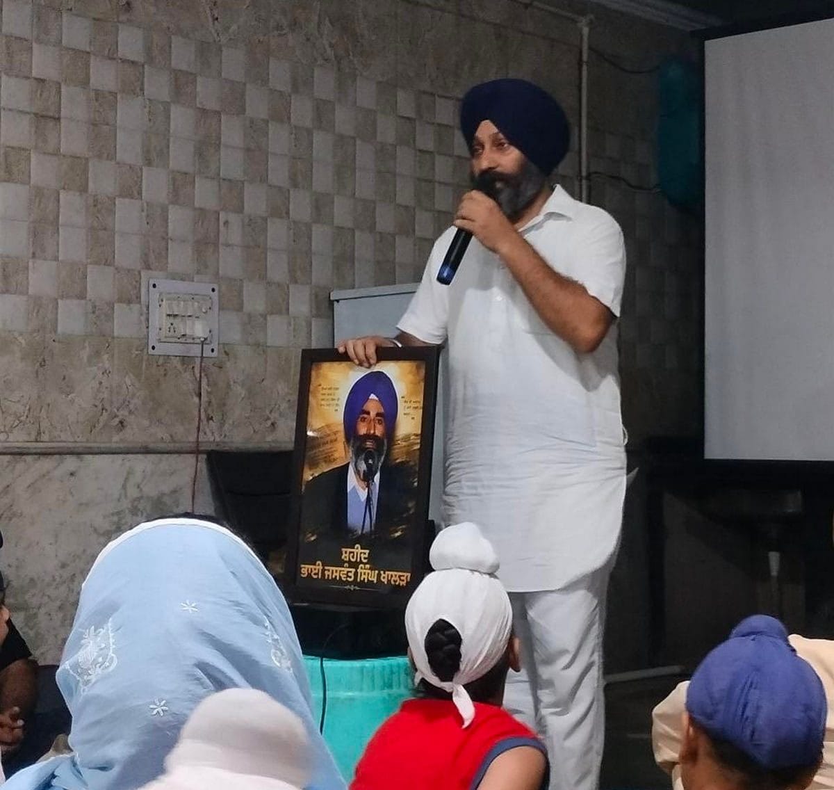 Harijeet Singh, secretary of Gurudwara Dashmesh Darbar in Delhi's Shastri Nagar, urged people to keep a photo of Khalra in their homes and offices at a recent screening of 'Satluj' | Photo: Harsh Tiwari | ThePrint