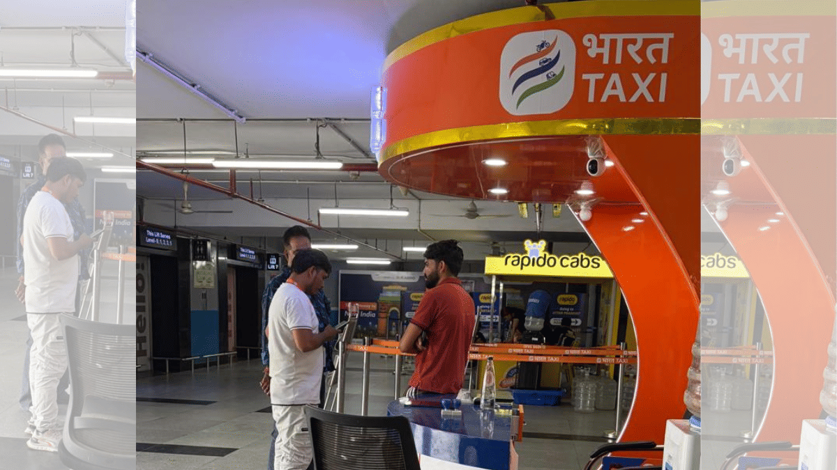 A Bharat Taxi booth at Delhi airport. Rapido booth is also seen in the background. | Udit Bubna/ThePrint