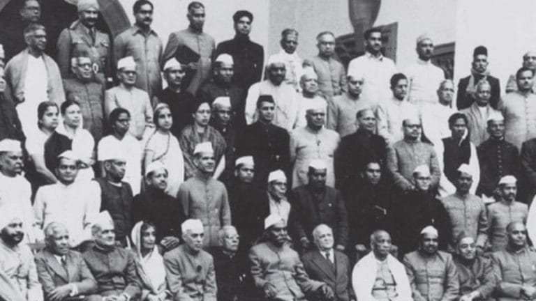 SubscriberWrites: The Patterns of Power: Do Strong Leaders Evolve in Similar Ways?