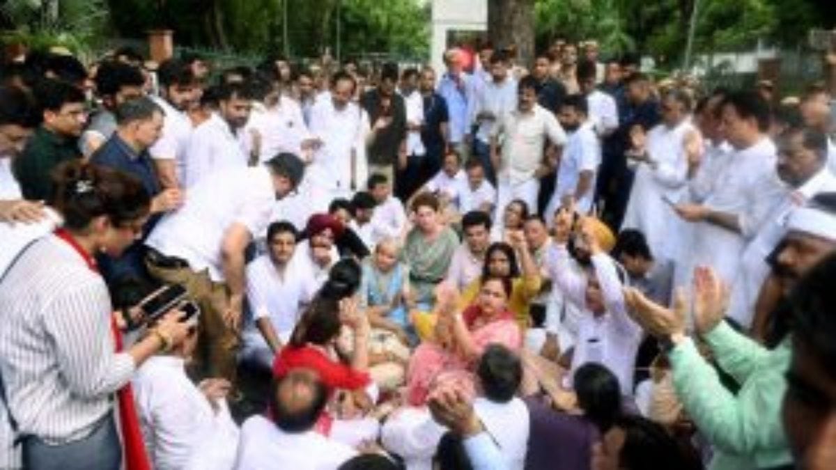 Opposition demands Pradhan's resignation over NEET-UG paper leak