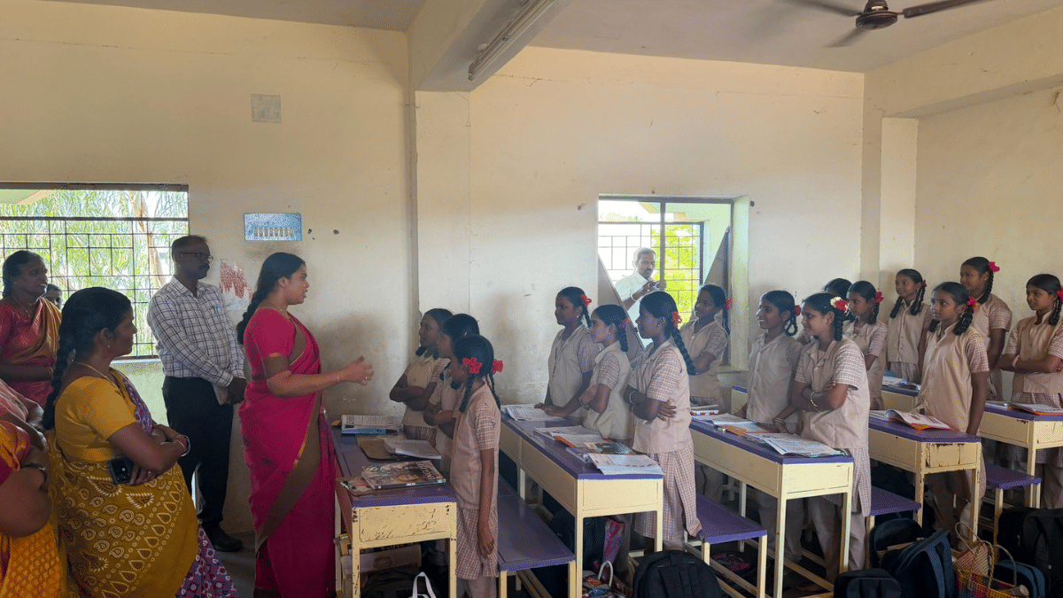 तमिलनाडु के स्कूल अब 'राजनीति रहित' क्षेत्र