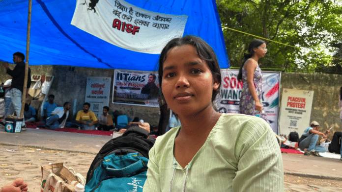 Chhatwarti, 28, from Jharkhand is preparing to march alongside the members and supporters of the Cockroach Janta Party (CJP) for their rally, ‘Sansad Chalo’, on Monday | Samridhi Tewari | ThePrint