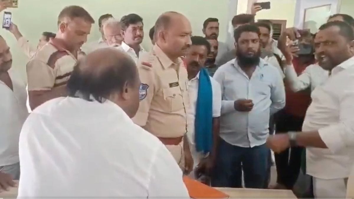 Urdu is not a ‘Muslim language’, BJP alienised it, Congress is silent