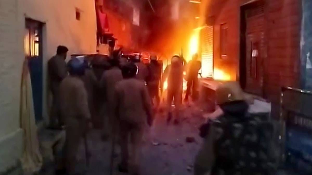 ‘Why UAPA charge for burning police station’—SC backs bail for accused in 2024 Haldwani violence case