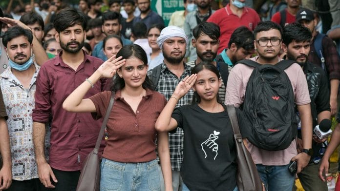 Before the protest was withdrawn on 25 July, youth and students protesting at Jantar Mantar were visibly enraged over the excessive use of force to quell the crowd on 20 July | Suraj Singh Bisht, ThePrint