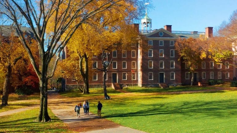 Brown professor suspected mass AI cheating on his midterm. The in-person final proved it