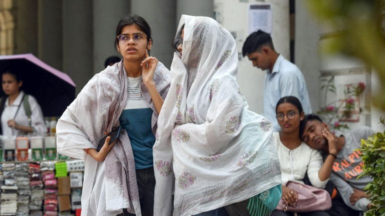31% of Indians paused dating this summer—it was too hot for romance