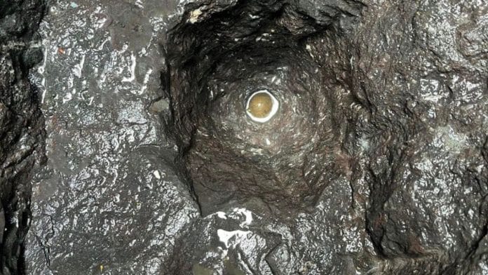 The top of a Shivling discovered at the bottom of the Amrit Kund at the Trimbakeshwar temple in Nashik | X/@ASIGoI