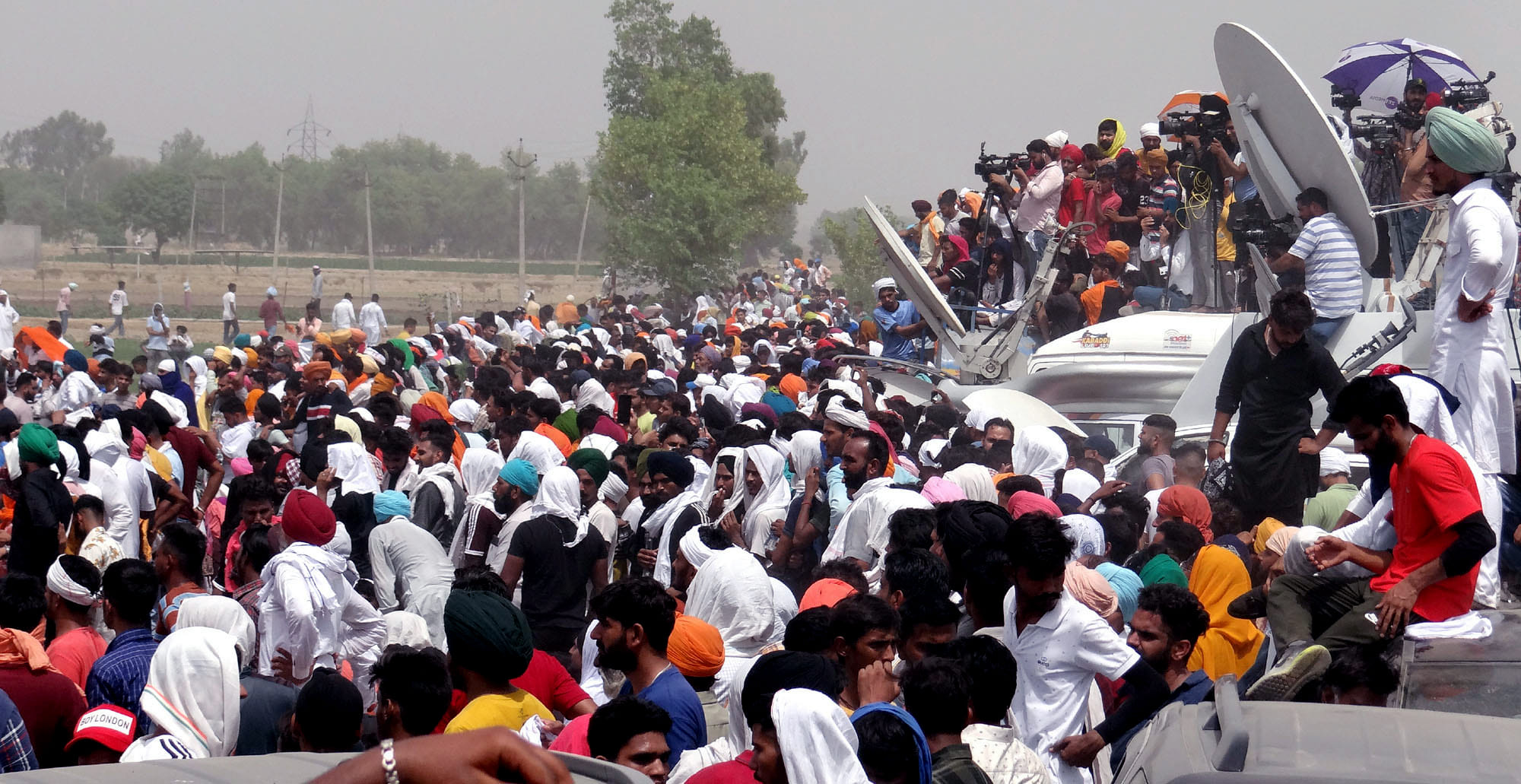 People take part in funeral procession of Sidhu Moosewala in Mansa on 31 May 2022. | ANI