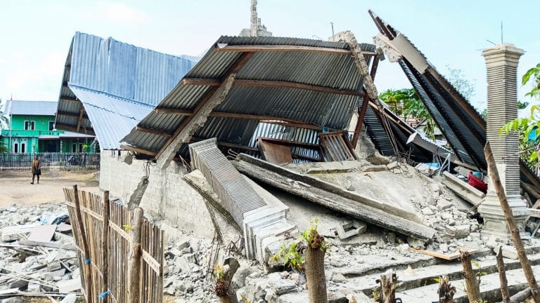 Powerful quakes rock Indonesia, at least 48 dead on Flores Island