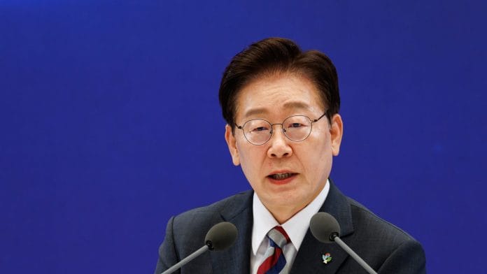 Lee Jae Myung Photographer: SeongJoon Cho/Bloomberg