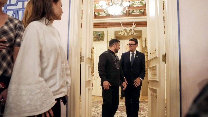 Volodymyr Zelenskyy and Andy Burnham during a meeting in Kyiv. | Andrew Kravchenko/Bloomberg