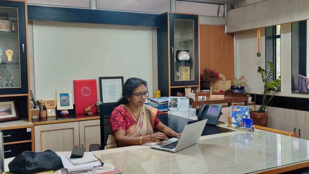 डॉ. थारा प्रभाकरन IITM पुणे में अपने ऑफिस में | फोटो: आकांक्षा मिश्रा/दिप्रिंट