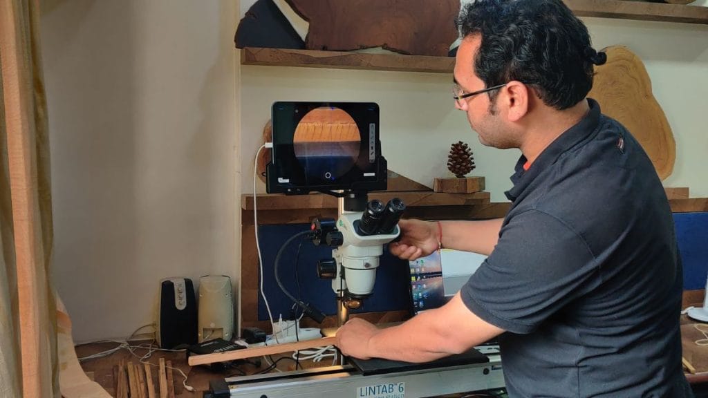 IITM पुणे के साइंटिस्ट ने पिछले क्लाइमेट को समझने के लिए ट्री रिंग्स की स्टडी की | फोटो: आकांक्षा मिश्रा/दिप्रिंट