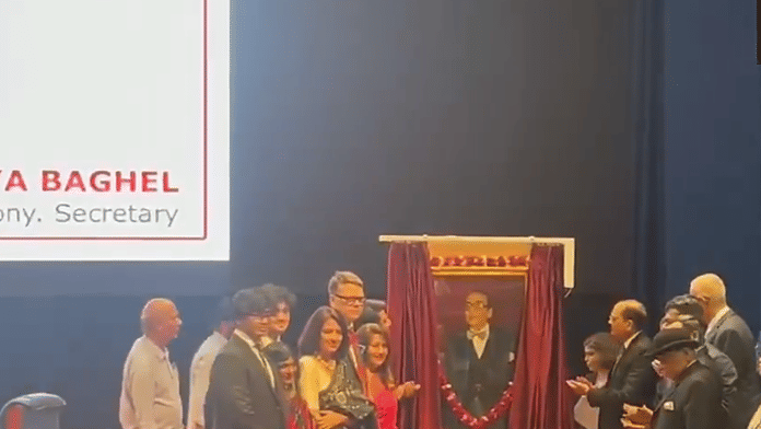 The Chief Justice of India (CJI) Surya Kant and Senior Advocate Harish Salve unveiled a photograph in the memory of late Senior Advocate AK Sen on the ceremony of Late Senior Advocate A.K. Sen lecture and photograph unveiling ceremony organised by the Supreme Court Bar Association | ANI