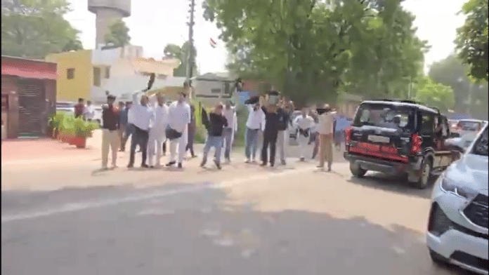Congress, NSUI members show black clothes to CM Saini convoy in Gurugram. | X/@INCHaryana