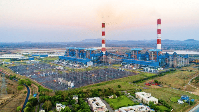 With a total capacity of 3,300 MW, the Tiroda power plant is the largest thermal power plant in Maharashtra | Credit: adanipower.com