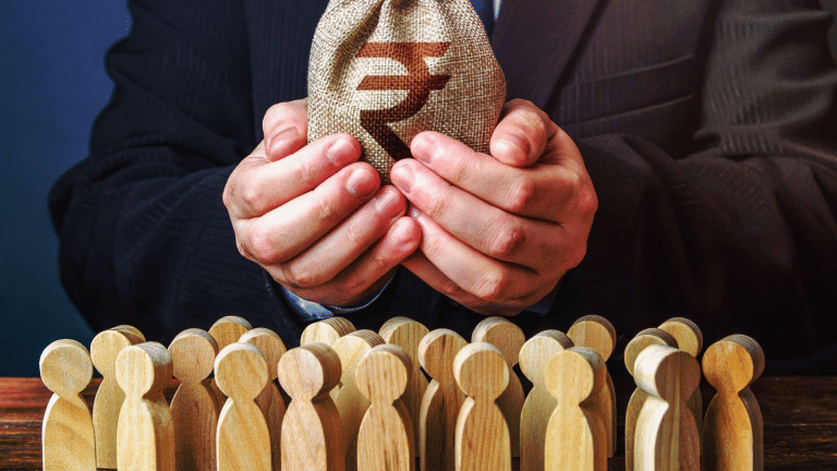 Which lenders in India offer the best interest rates for personal loans?