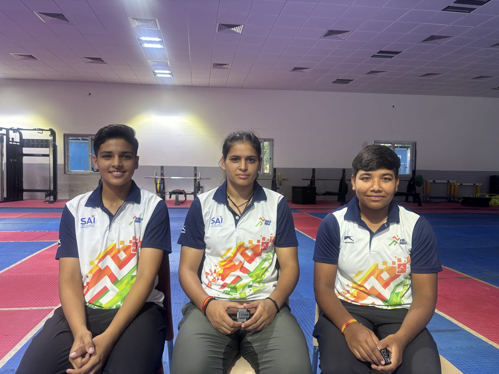 सोनीपत में ईरान के खिलाफ खेलने वाली कबड्डी खिलाड़ी दीक्षा, भतेरी और मोनिका स्पीड, डिफेंस और टेक्निक की सीख लेकर आईं | फोटो: वितस्ता कौल/दिप्रिंट
