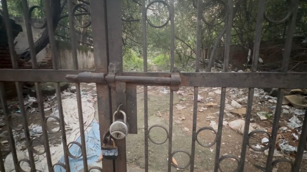 Across Delhi, land earmarked for hospitals has remained unused for years. In Naraina Vihar, hospital land lies empty for decades, accumulating garbage. Saman Husain | ThePrint