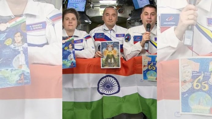 Russian cosmonauts send Independence Day wishes to India from Space Station | Roscosmos