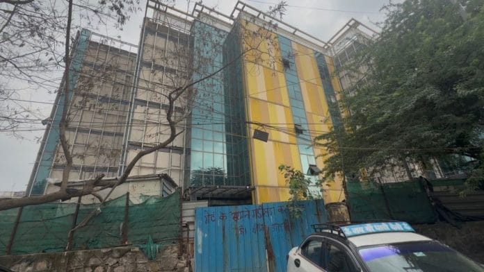 The Sarita Vihar hospital stands fully built but has been empty for the past two years due to its faulty layout plan. Saman Husain | ThePrint
