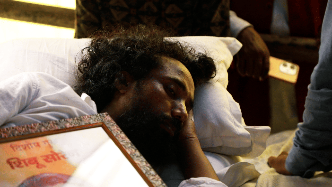 35-year-old Devendra Nath Mahto has been on a hunger strike for 5 days. | Anisha Nehra| ThePrint