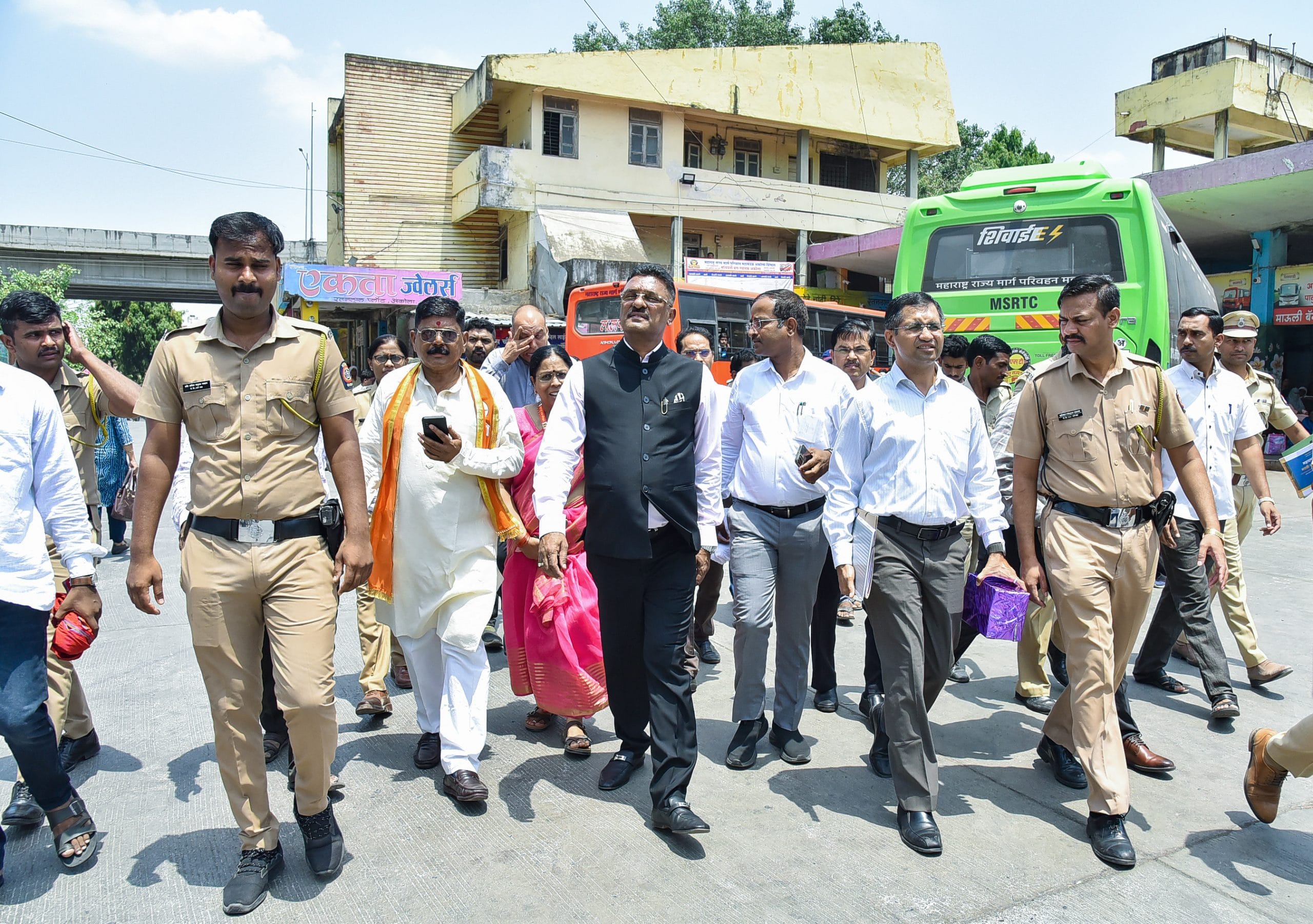 File photo: Maharashtra Minister of Transport Pratap Sarnaik (centre) | ANI