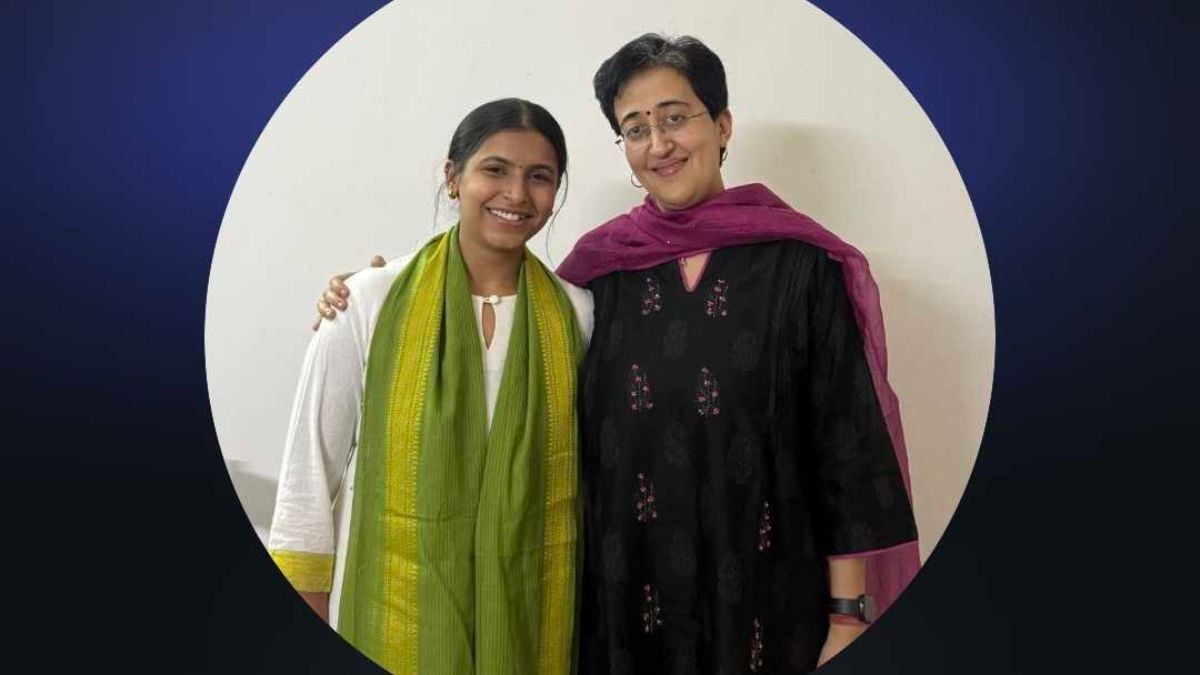 Shivani Chauhan's Instagram display picture with Atishi | Instagram