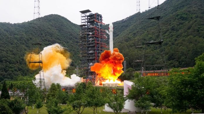 China's Shijian-31 satellite launched via a Long March-3B carrier rocket, from the Xichang Satellite Launch Center in southwest China's Sichuan Province | Photo: China Aerospace Science and Technology Corporation